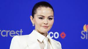 Video Selena Menangis di tengah Penggerebekan ICE, Apakah dia harus dideportasi..?