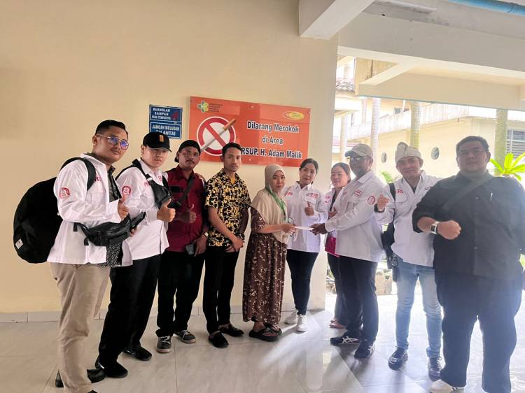 DPW APPI Sumut dan DPC LSM Gempur Deli Serdang Jenguk dan Berikan Bantuan Kepada Anak Penderita Penyakit Hicprung