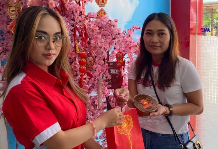 JNE Siap Antar Kebahagiaan untuk Rayakan Imlek 2576 dengan Semangat Melesat Sat Set