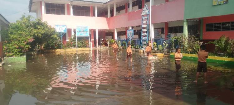 Hujan Semalam Suntuk, Medan Utara Banjir