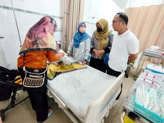 Pj Gubernur Sumut Agus Fatoni Kirimkan Tim dan Bantuan untuk Anak Korban Kekerasan di  Nias Selatan
