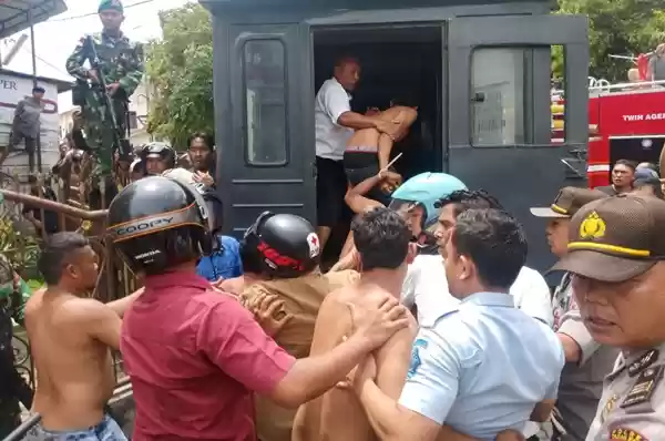 Warga Binaan Rutan Kabanjahe Dievakuasi ke Markas Polisi