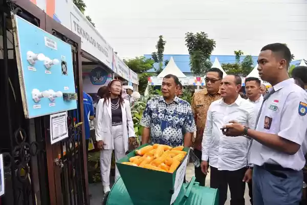 Gubernur: Anak-anak Harus Bercita-cita Membangun Daerah