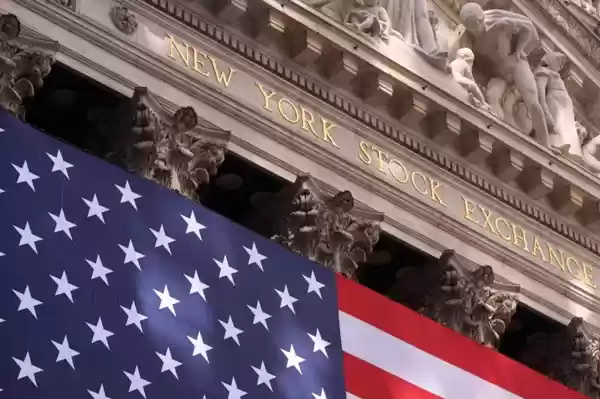 Wall Street Cetak Rekor Baru, Gara Gara Virus Corona