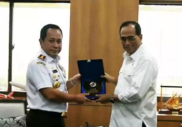 Bertemu Dua Menteri, Kepala Bakamla RI Sampaikan Keinginan Presiden RI