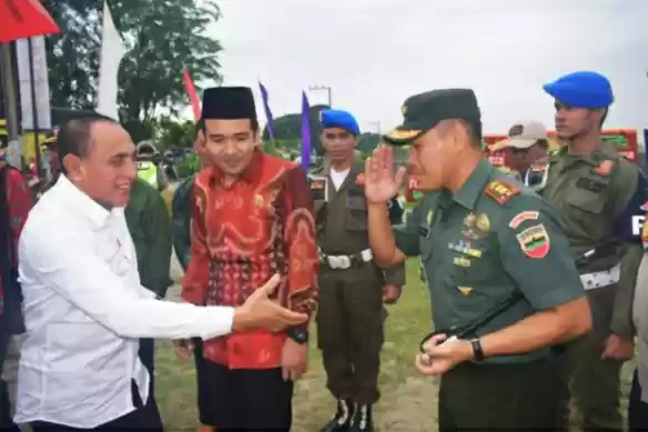 Dandim 0204/DS Dampingi Gubsu Resmikan SMAN/SMKN-1 Beringin