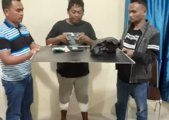 Lawan Polisi Dengan Pisau,  Warga Tiga Panah "Dipanah" Sat Narkoba Polres Tanah Karo