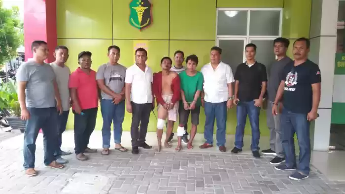Dua Pelaku Curanmor Tersungkur ke Aspal, Penadah Masuk Terali Besi