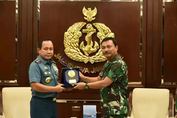 Temui Kasal, Kepala Bakamla RI Disambut Dengan Vallreef
