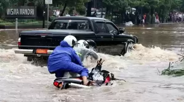 Dua Puluh Satu Kecamatan di Landa Banjir
