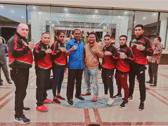 Hengky Silatang: Petinju Indonesia Siap Tempur 