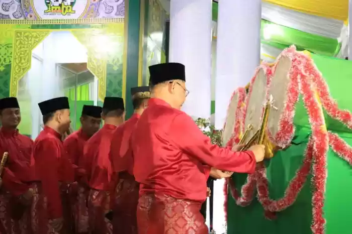 Didik Terus Generasi Muda Islam Agar Mau & Mampu Baca Al Quran