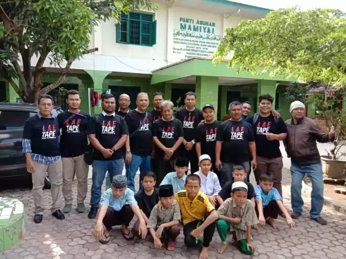 Jumat Barokah, Chanel Lae Tape Berbagi ke Panti Asuhan Mamiyai