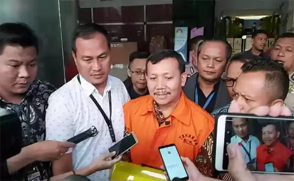 Mantan Sekda Jabar Dituntut 6 Tahun Penjara