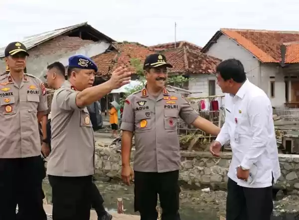 Kabaharkam Polri Cek Persiapan Akhir Lokasi Penanaman Mangrove Serentak