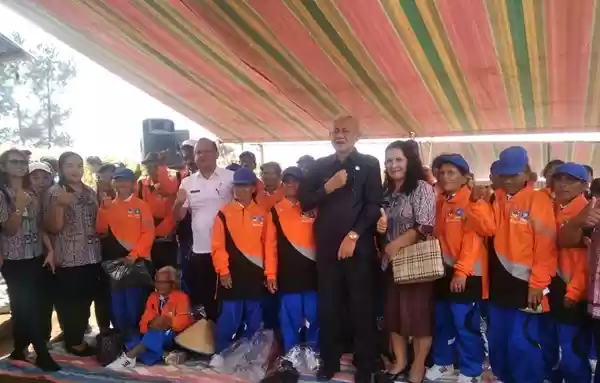 Bupati Tobasa  Bentuk Tim Selesaikan Klaim Lahan Antar Warga Desa Natumikka dan PT PTL, 