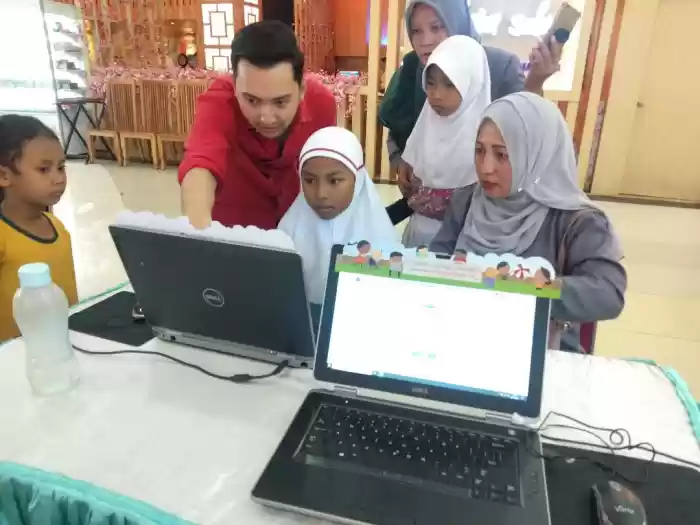 Kenalkan Literasi Keuangan Sejak Dini ke Anak