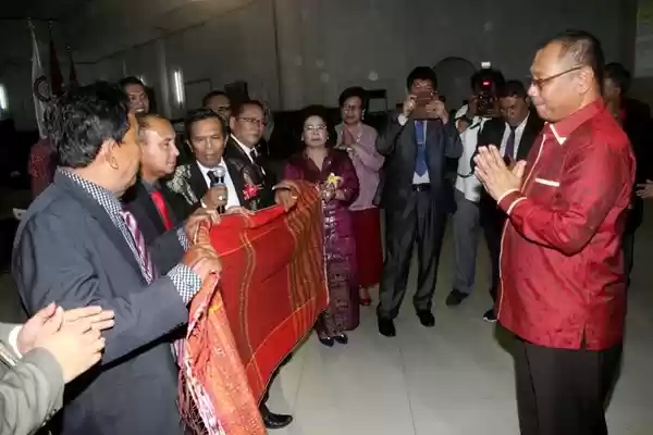 Akhyar di Pesta Bona Taon Partogam: Cantik Itu Idaman Semua Orang