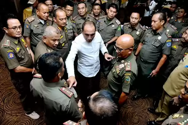 Edy Rahmayadi Ingatkan Satpol PP Tidak Hanya &lsquo;Anggar&rsquo; Otot