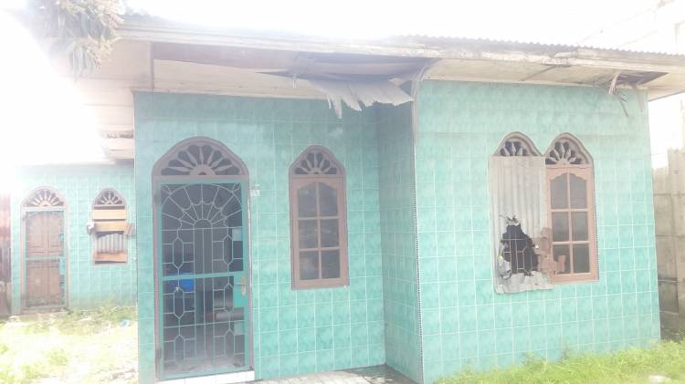 Warga di kejutkan dengan Aroma  Bau Busuk, Ternyata Mayat Manusia
