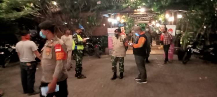 Gelar Razia, Tim Satgas Covid-19 Temukan  Banyak Tempat Usaha Langgar PPKM