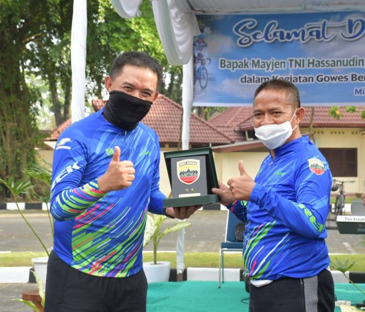 Sinergitas  meningkatkan imun, Pangdam I/BB  melaksankan Gowes Bersama Direksi PTPN 3