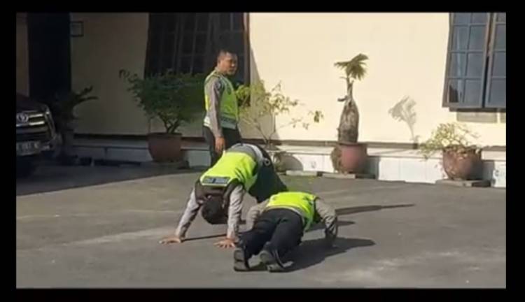 Tinggalkan Pos Padat Puluhan Personil Satlantas Kena Puhs Up
