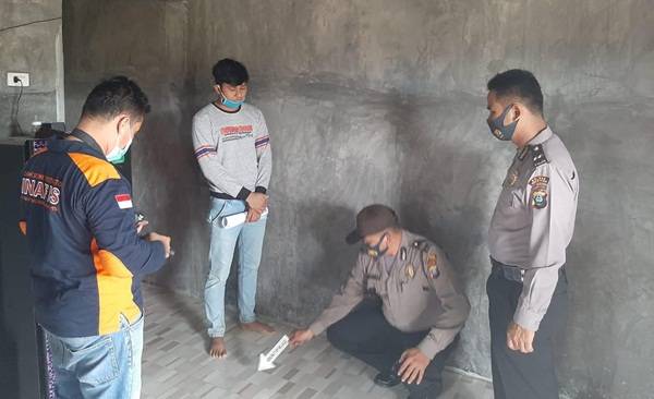 Jendela Dicongkel Maling, Vario Dan Hp Pun Lenyap