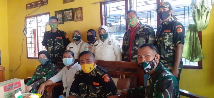 Kanminvetcad I/16 Tapsel Berbagi Kasih kepada Janda Veteran di Sidimpuan