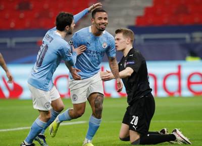 Bernardo Silva dan Gabriel Jesus Melakukan Selebrasi