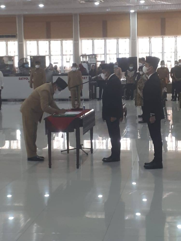 13 Pejabat Eselon 2 di Pemprovsu Dilantik, Ini Namanya