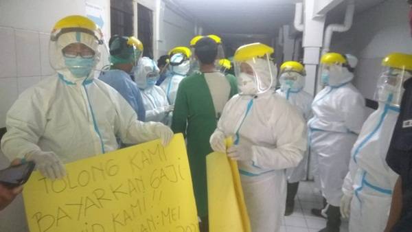 Insentif Corona Nunggak 8 Bulan,  Puluhan Nakes Demo di RS Pirngadi Medan