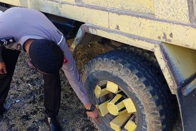Jiwa Dua Mahasiswa Melayang,Septronya bertabrakan dengan Truk