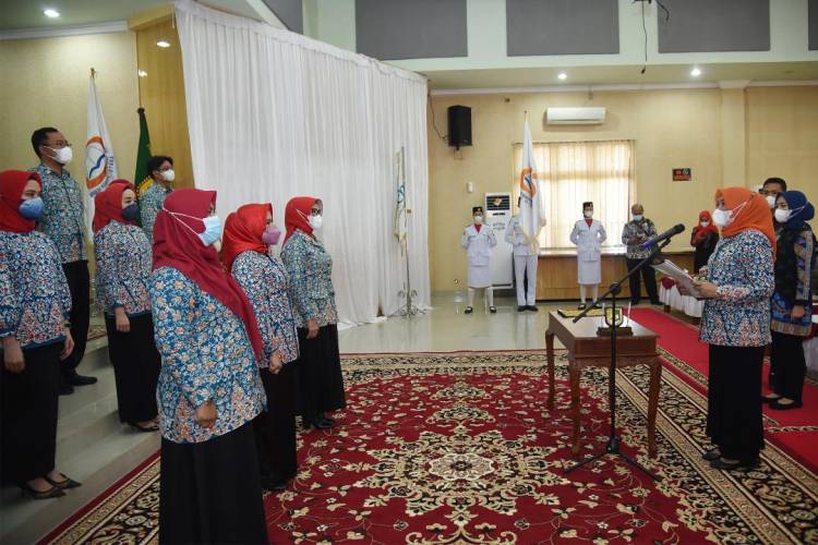 Nawal Lubis : Bangun Minat Baca dari Desa