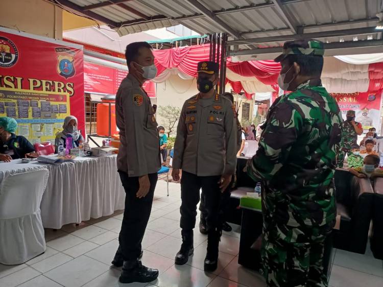 Kapolrestabes Medan Tinjau Gebyar Vaksinasi Polsek Percut Sei Tuan