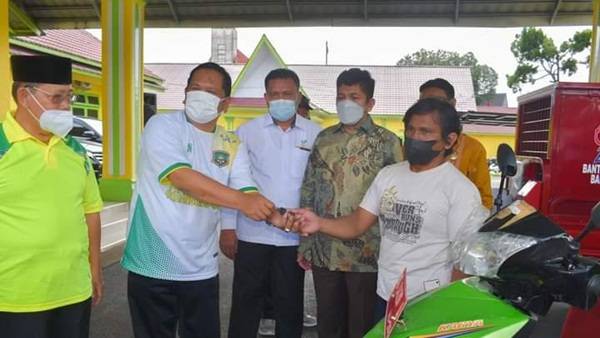 Penyandang Disabilitas di Padangsidimpuan Dapat Bantuan Dari Kemensos RI