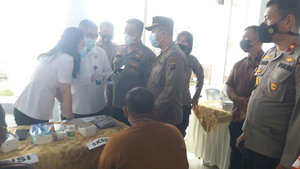 300 Warga Medan Utara Ikut Vaksinasi di Terminal Bandar Deli