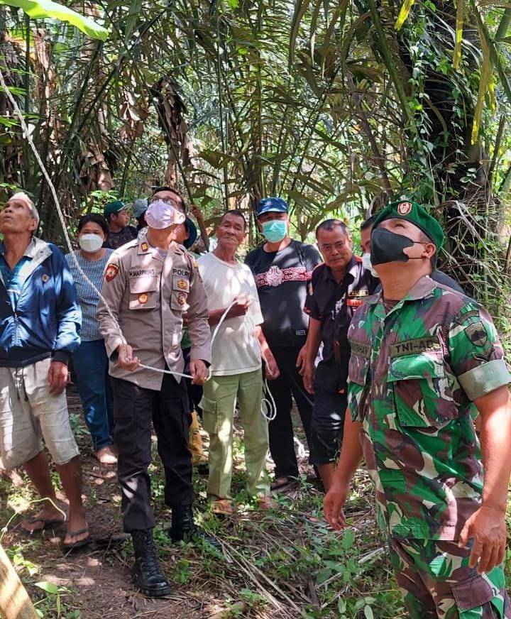 Tak Kunjung Pulang Usai Beli Rokok,, Roselvin Sinaga di Temukan Gantung Diri di Pohon Aren