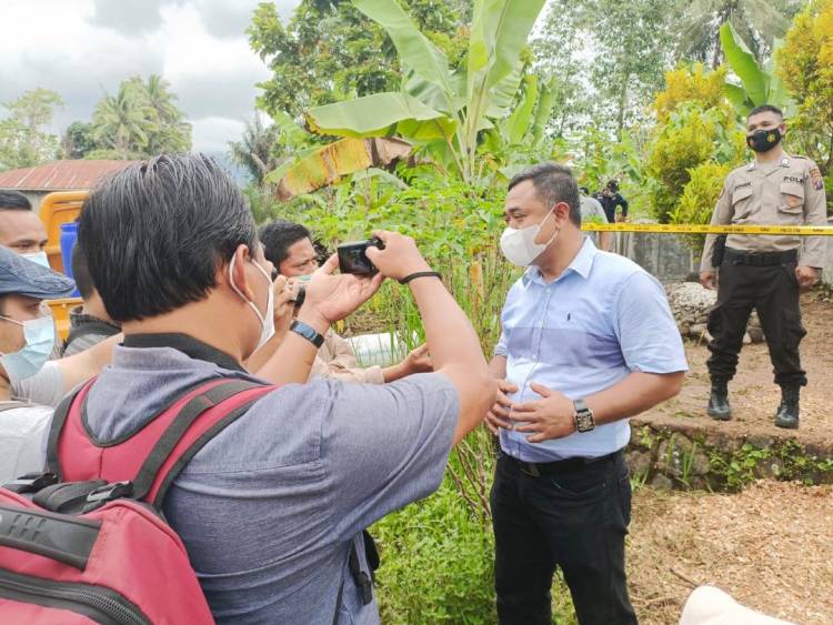 Polisi Bongkar Makam Nenek IGH Untuk Melakukan Otopsi