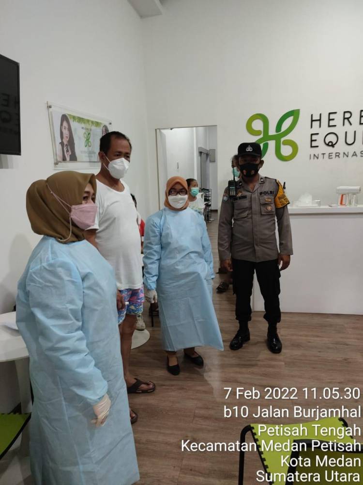 Bersama 3 Pilar, Polsek Medan Baru Gelar Tracing Terhadap Warga Terkonfirmasi Covid-19