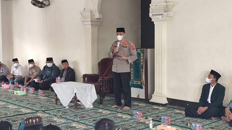 Peringati Isra Mi&rsquo;raj Nabi Muhammad SAW, Polresta Deli Serdang Laksanakan Vaksinasi Massal dan Bagi Sembako