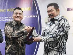 Kepuasan Publik Pada Jokowi-Ma'ruf Tinggi Komisi Kejaksaan Apresiasi Kejagung Berikan Kepastian Hukum