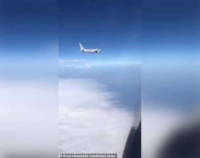 Memanas, Jet Militer Rusia Hadang Tiga Pesawat Angkatan Laut AS, Apa yang Terjadi?