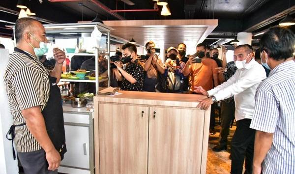 Pindahkan PKL ke Kantin Kantor Gubernur. Edy Rahmayadi Pastikan Tanpa Sewa Lapak