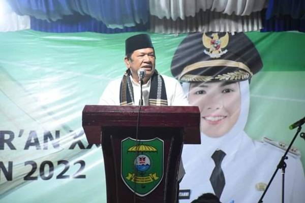 Hadiri Pembukaan MTQ Madina, Walikota Padang Sidempuan Diberi Penghargaan Ini