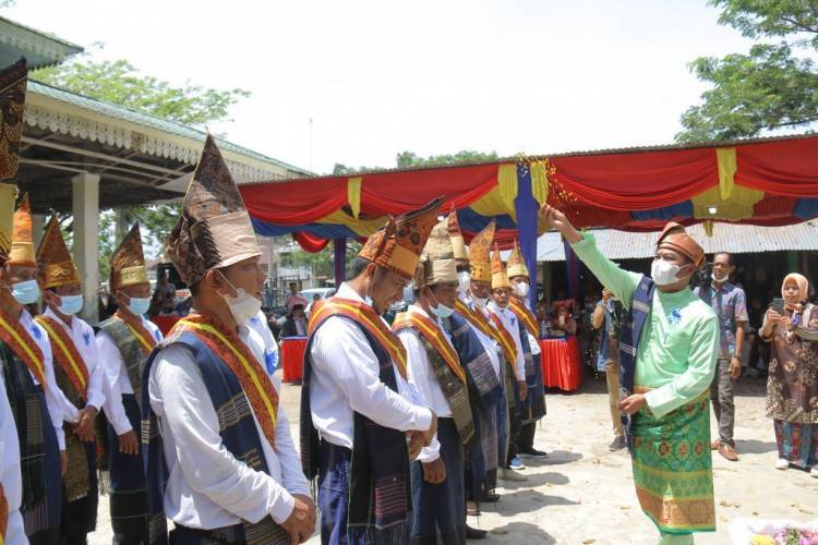 Hadiri Penabalan Penghulu Adat, Darma Wijaya Harapkan Kelestarian Sejarah dan Budaya Terus Dijaga