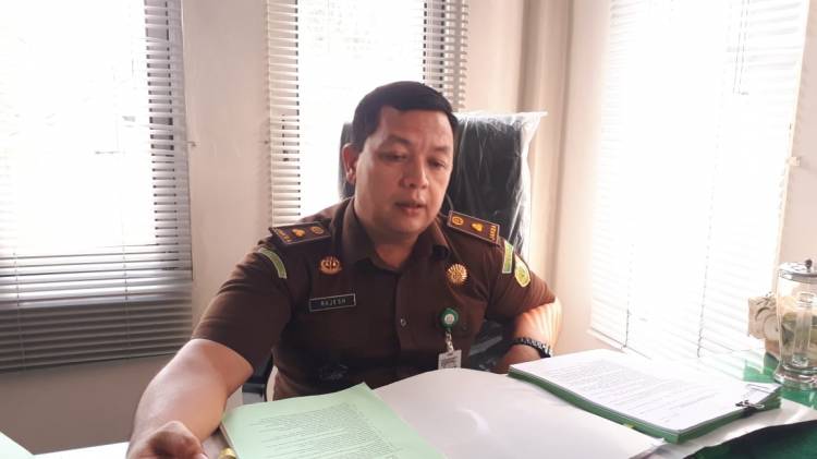 Unit Intelijen Kejari Aceh Tamiang, Serahkan Berkas Dugaan Korupsi Subsidi Pupuk dan Parkir Ke Pidsus Untuk Di Eksekusi