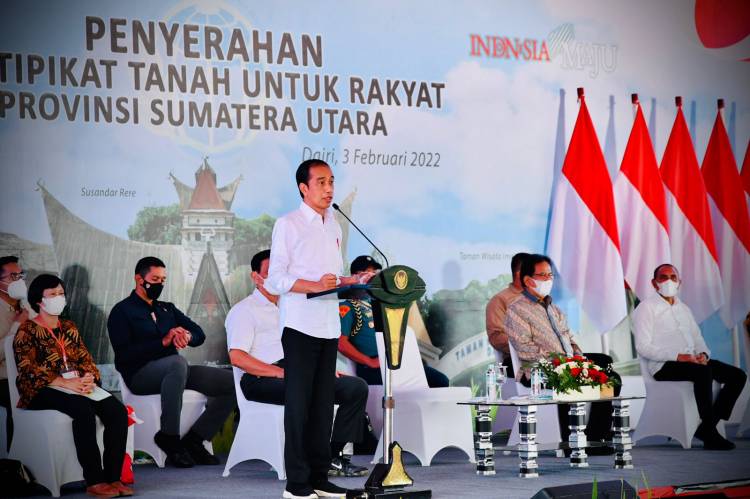 Pangdam I/BB dampingi Presiden Serahkan Sertifikat untuk Kesejahteraan  Rakyat
