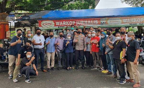 Hari Pertama Dilantik Sebagai Kapolrestabes Medan, Kombes Valentino Silaturahmi Bersama Wartawan Warkop Jurnalis