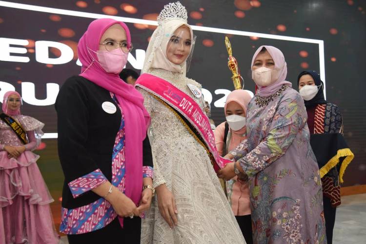 Rinda Audina Terpilih Sebagai Duta Muslimah Preneur 2022
